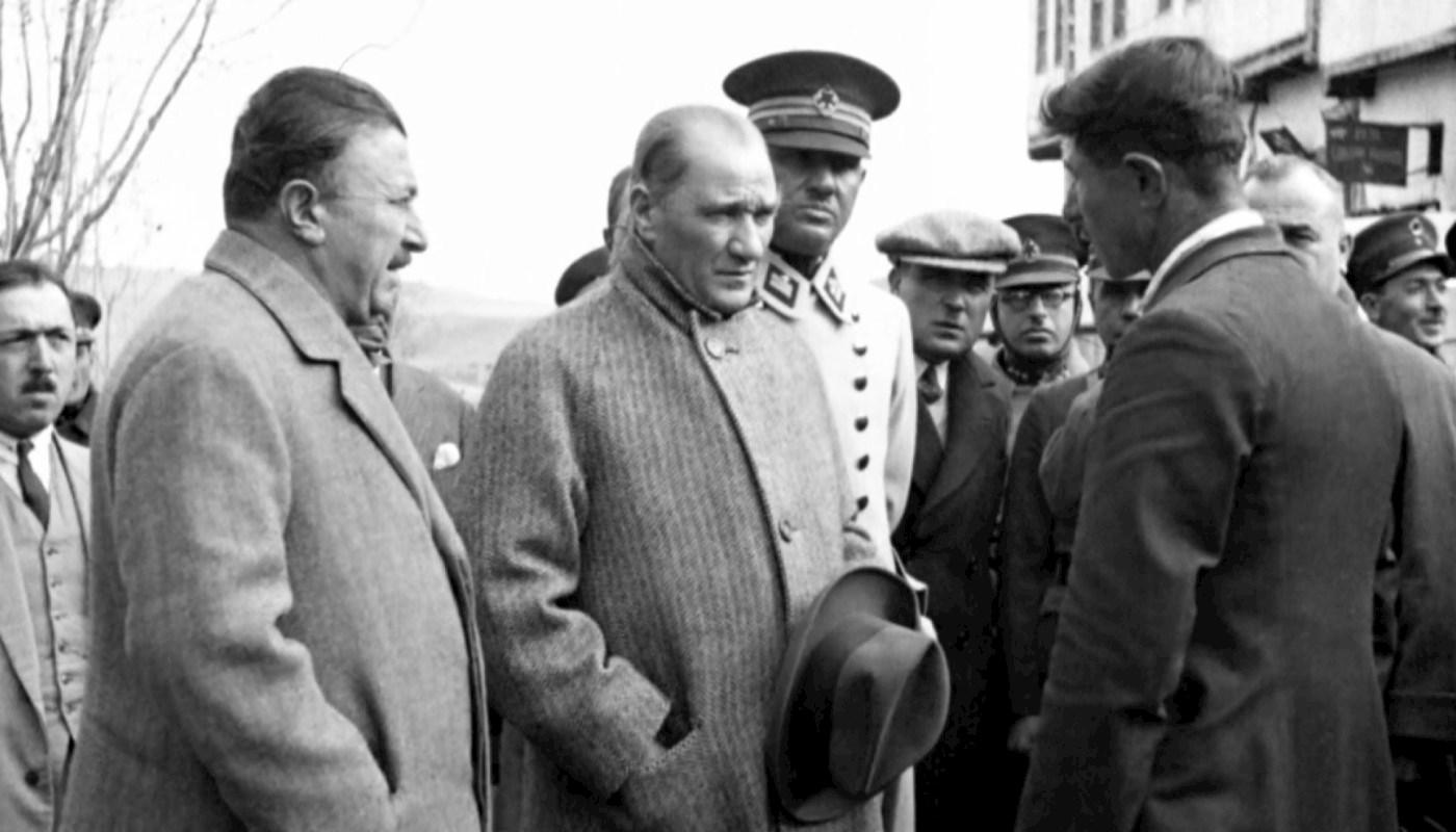 Ebedî Başkomutanımız Gazi Mustafa Kemal Atatürk'ü Rahmet, Minnet ve Saygıyla Anıyoruz