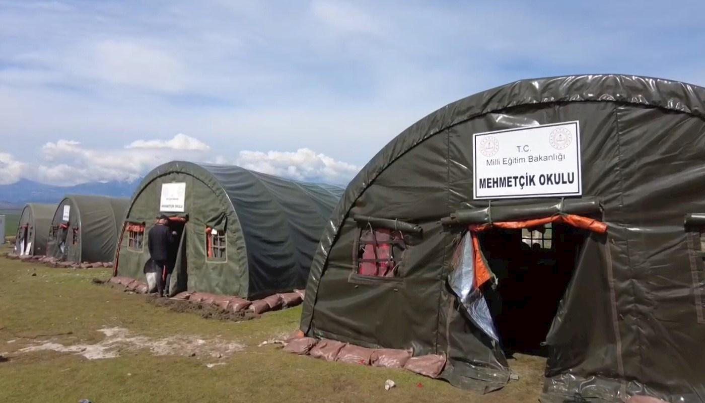 6 Şubat'ta Yaşanan Depremlerde Kaybettiğimiz Vatandaşlarımızı Saygıyla ve Rahmetle Anıyoruz